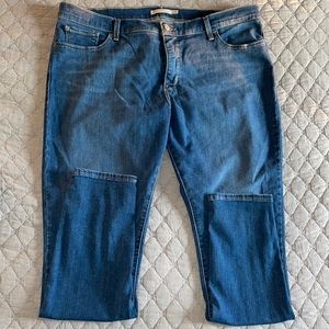 Levi’s 310 Shaping Super Skinny Medium Wash Jeans